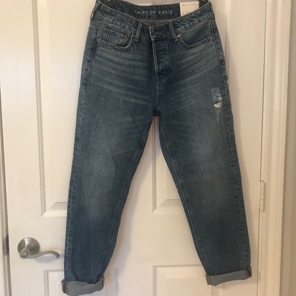 American eagle tomgirl jeans